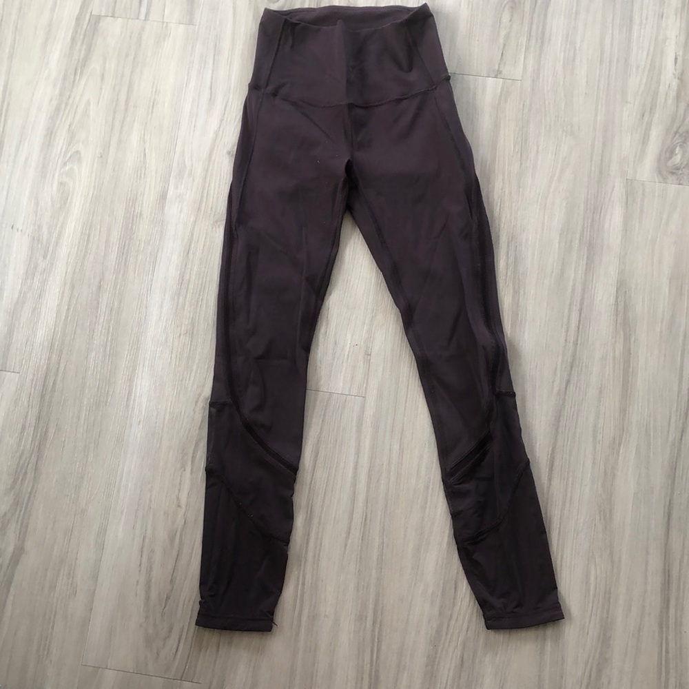 Lululemon maroon leggings size 2